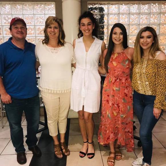 Meet your Posher, Tonya - Picture 1 of 1